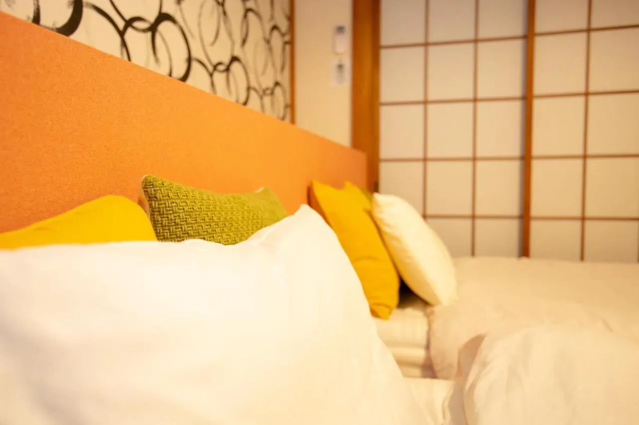 Guesto House Ushiwakamaru Otel Kyoto Konukevi